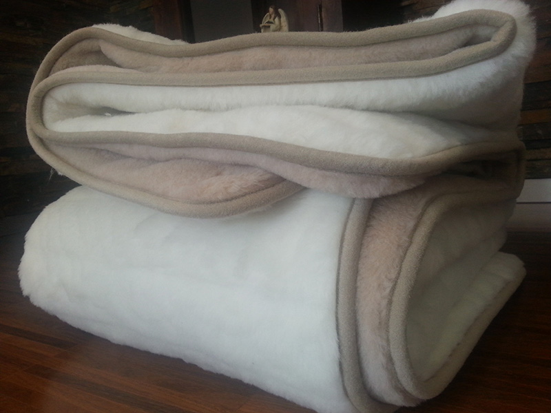 15 KOŁDRA Z WEŁNY CAMEL JASNY + KASZMIR LUX PASY 200X200