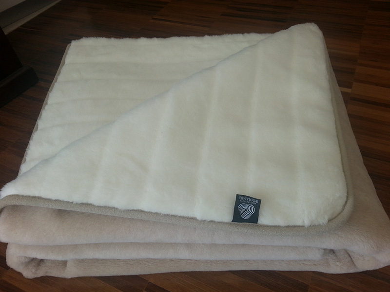 24 KOŁDRA Z WEŁNY CAMEL JASNY + KASZMIR LUX PASY 200X200