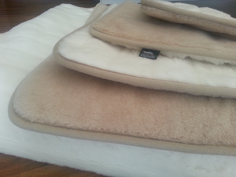 28 KOŁDRA Z WEŁNY CAMEL JASNY + KASZMIR LUX PASY 200X200