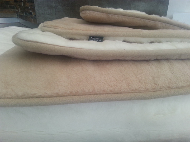 30 KOŁDRA Z WEŁNY CAMEL JASNY + KASZMIR LUX PASY 200X200