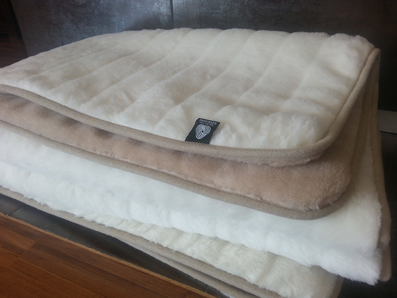 4 KOŁDRA Z WEŁNY CAMEL JASNY + KASZMIR LUX PASY 200X200