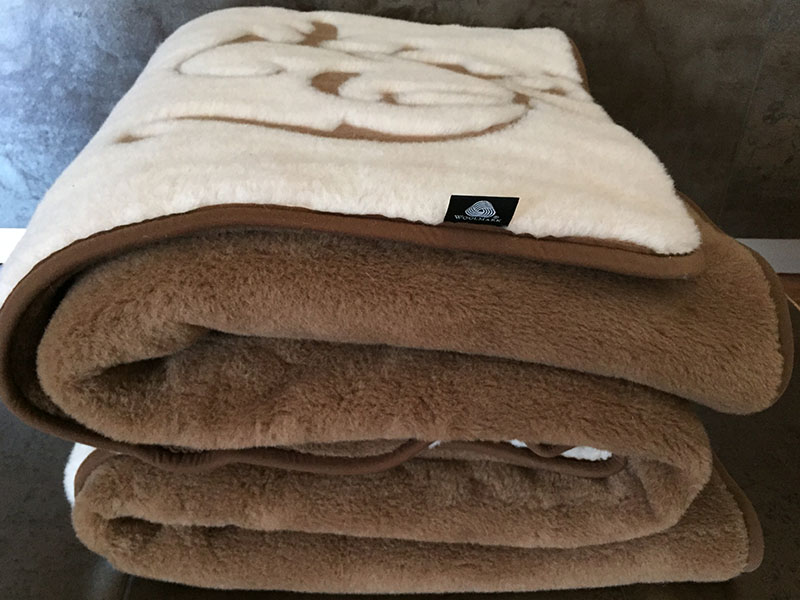 26 KOŁDRA Z WEŁNY CAMEL WIELBŁĄDZIEJ SZLACHECKI 200x200