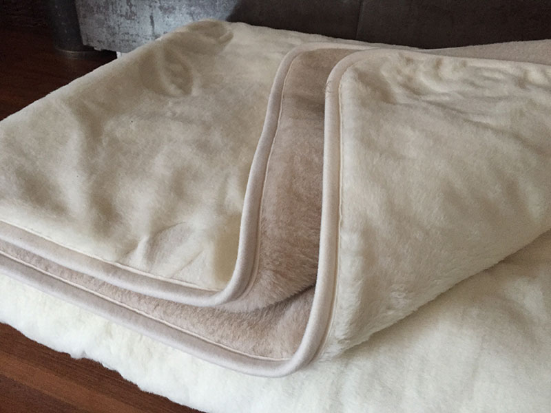 KOŁDRA Z WEŁNY CAMEL JASNY + KASZMIR RÓŻA 220x200