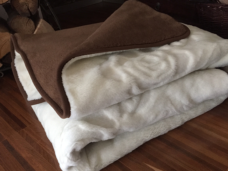 21 KOŁDRA Z WEŁNY CAMEL CIEMNY + KASZMIR RÓŻA 160x200