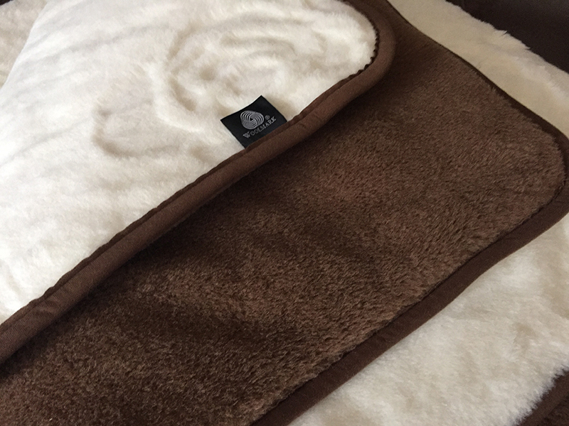 9 KOŁDRA Z WEŁNY CAMEL CIEMNY + KASZMIR RÓŻA 160x200