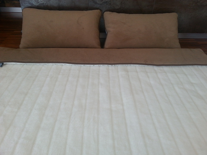 POŚCIEL Z WEŁNY KASZMIR LUX PASY + CAMEL CIEMNY 220X200 + MATERAC