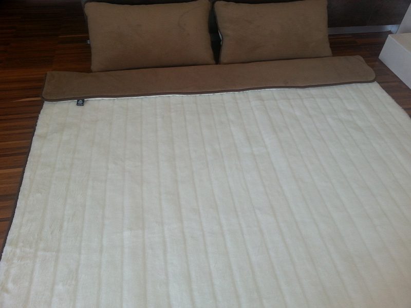 POŚCIEL Z WEŁNY KASZMIR LUX PASY + CAMEL CIEMNY 220X200 + MATERAC