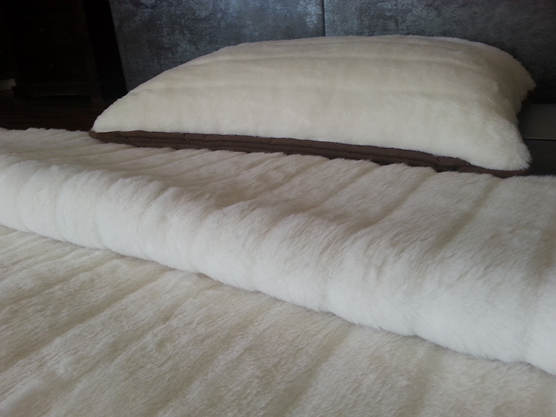 POŚCIEL  Z WEŁNY KASZMIR LUX PASY + CAMEL CIEMNY 140x200 + PODKŁAD
