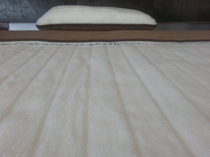 POŚCIEL  Z WEŁNY KASZMIR LUX PASY + CAMEL CIEMNY 140x200 + PODKŁAD