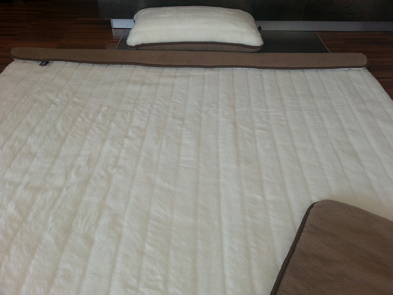 POŚCIEL  Z WEŁNY KASZMIR LUX PASY + CAMEL CIEMNY 140x200 + PODKŁAD