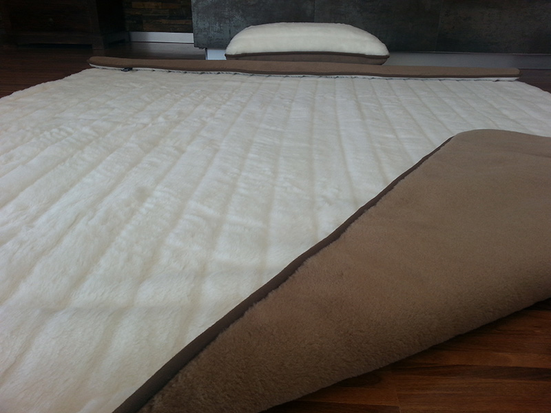 POŚCIEL  Z WEŁNY KASZMIR LUX PASY + CAMEL CIEMNY 140x200 + PODKŁAD