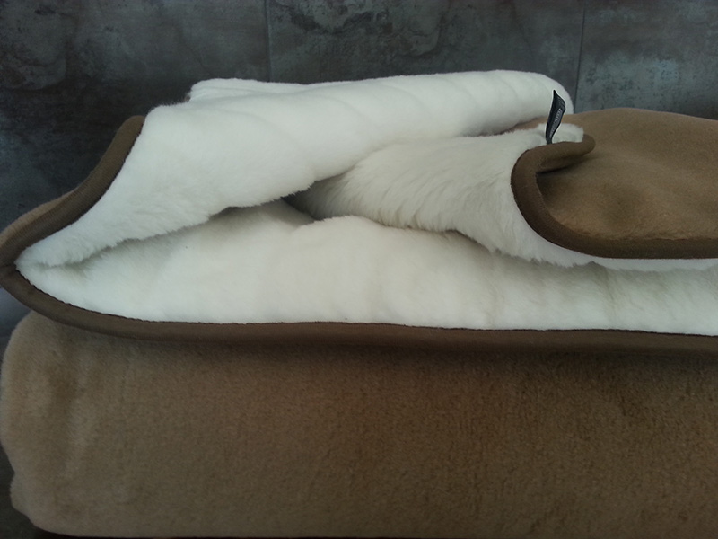 KOŁDRA Z WEŁNY CAMEL CIEMNY + KASZMIR LUX PASY 140X200