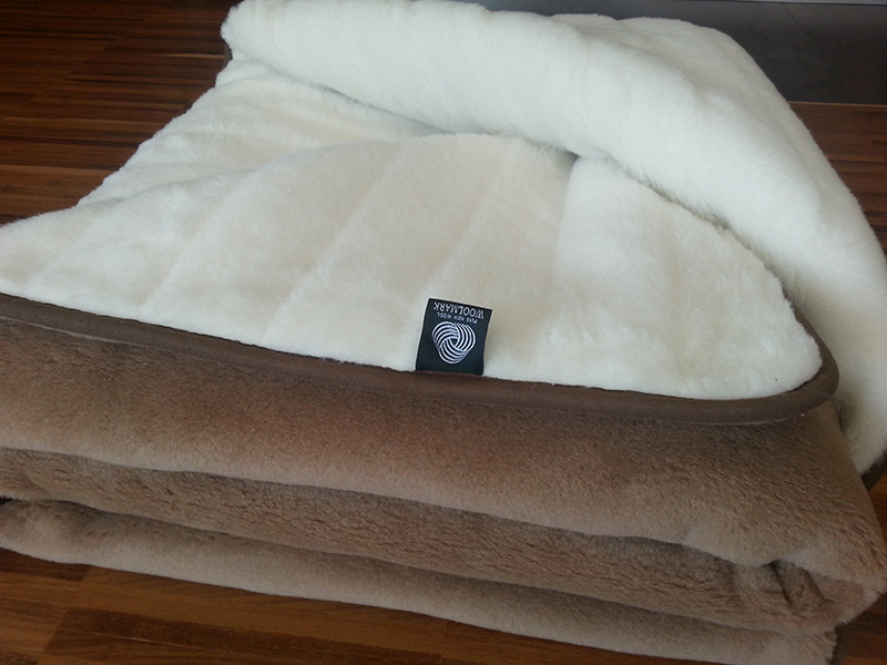 KOŁDRA Z WEŁNY CAMEL CIEMNY + KASZMIR LUX PASY 140X200