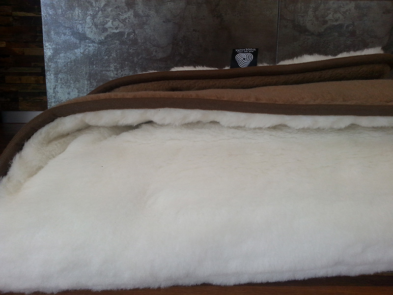 KOŁDRA Z WEŁNY CAMEL CIEMNY + KASZMIR LUX PASY 140X200