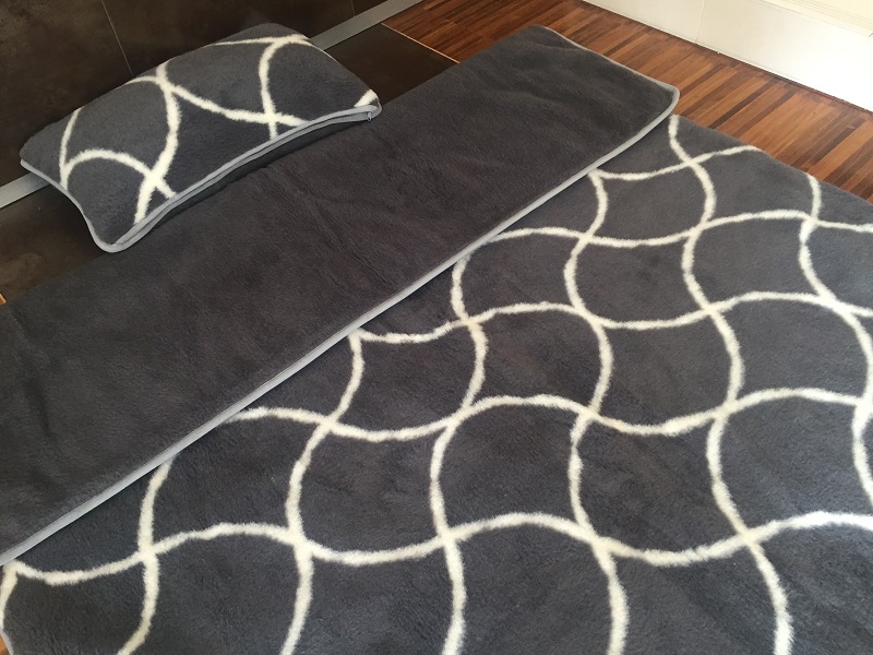 POŚCIEL Z WEŁNY ALPAKI CIEMNEJ ORIENT + ALPAKA GŁADKA 140x200 + PODKŁAD