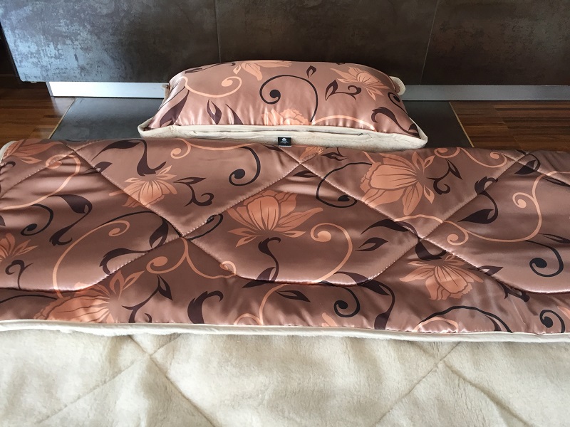POŚCIEL Z WEŁNY WIELBŁĄDZIEJ CAMEL CAPPUCCINO KWIAT LOTOSU 140x200