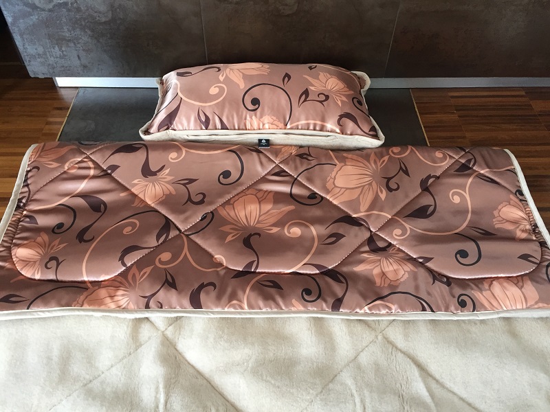 POŚCIEL Z WEŁNY WIELBŁĄDZIEJ CAMEL CAPPUCCINO KWIAT LOTOSU 140x200