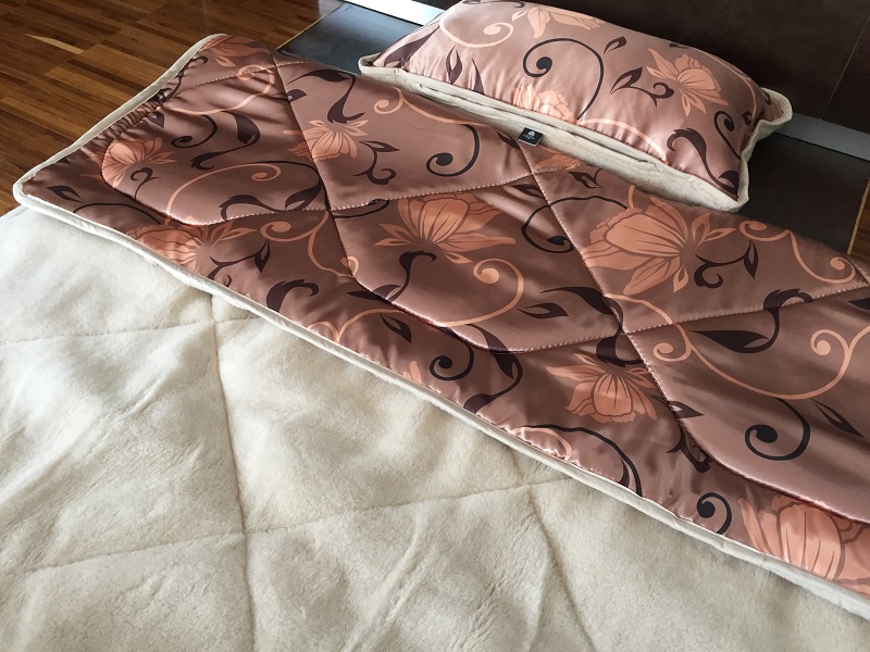 POŚCIEL Z WEŁNY WIELBŁĄDZIEJ CAMEL CAPPUCCINO KWIAT LOTOSU 140x200