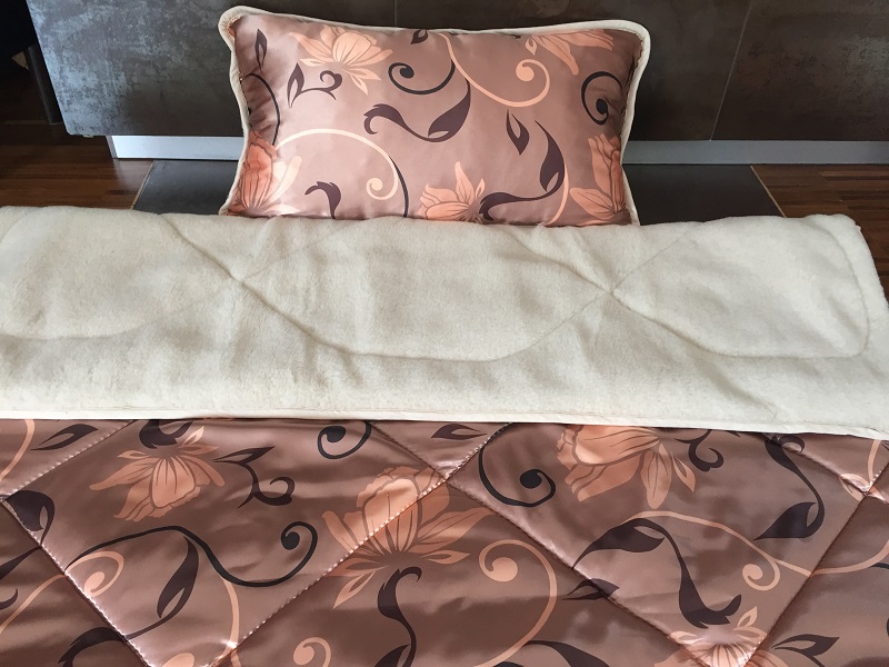 POŚCIEL Z WEŁNY WIELBŁĄDZIEJ CAMEL CAPPUCCINO KWIAT LOTOSU 140x200