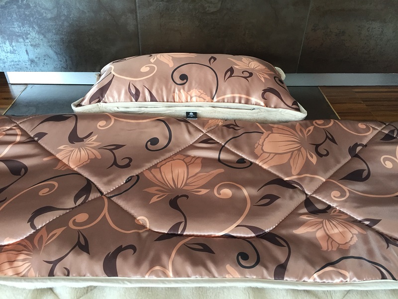 POŚCIEL Z WEŁNY WIELBŁĄDZIEJ CAMEL CAPPUCCINO KWIAT LOTOSU 140x200