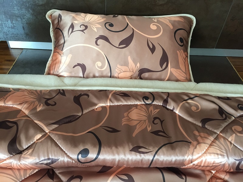 POŚCIEL Z WEŁNY WIELBŁĄDZIEJ CAMEL CAPPUCCINO KWIAT LOTOSU 140x200