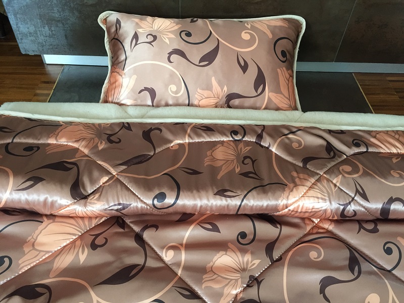 POŚCIEL Z WEŁNY WIELBŁĄDZIEJ CAMEL CAPPUCCINO KWIAT LOTOSU 140x200