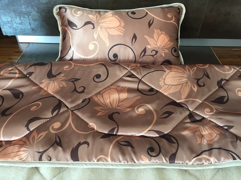 POŚCIEL Z WEŁNY WIELBŁĄDZIEJ CAMEL CAPPUCCINO KWIAT LOTOSU 140x200