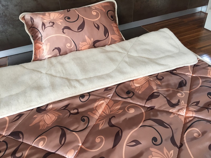 POŚCIEL Z WEŁNY WIELBŁĄDZIEJ CAMEL CAPPUCCINO KWIAT LOTOSU 140x200