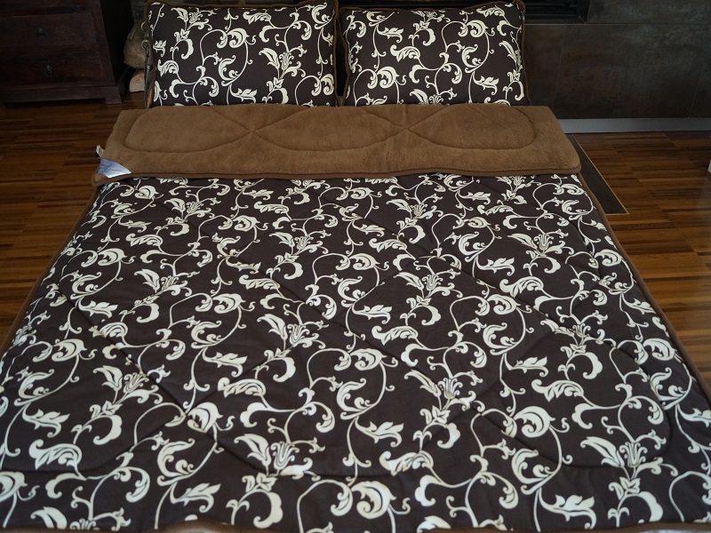 POŚCIEL Z WEŁNY CAMEL CIEMNY BROWN MEDIOLAN 160x200