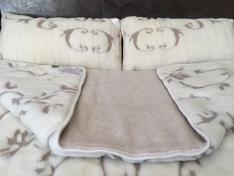 POŚCIEL Z WEŁNY KASZMIR SZLACHECKI + CAMEL JASNY 180X200 + PODKŁAD
