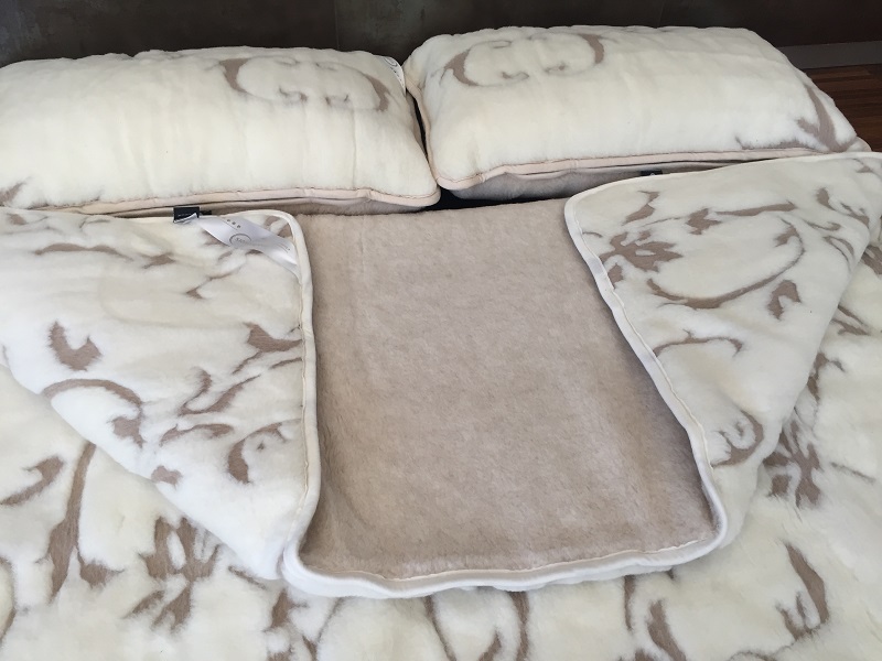 POŚCIEL Z WEŁNY KASZMIR SZLACHECKI + CAMEL JASNY 180X200 + PODKŁAD