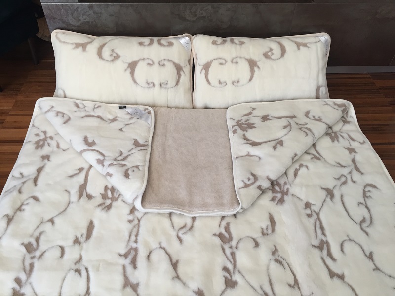 POŚCIEL Z WEŁNY KASZMIR SZLACHECKI + CAMEL JASNY 180X200 + PODKŁAD