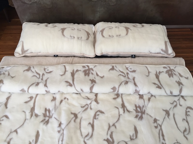 POŚCIEL Z WEŁNY KASZMIR SZLACHECKI + CAMEL JASNY 180X200 + PODKŁAD