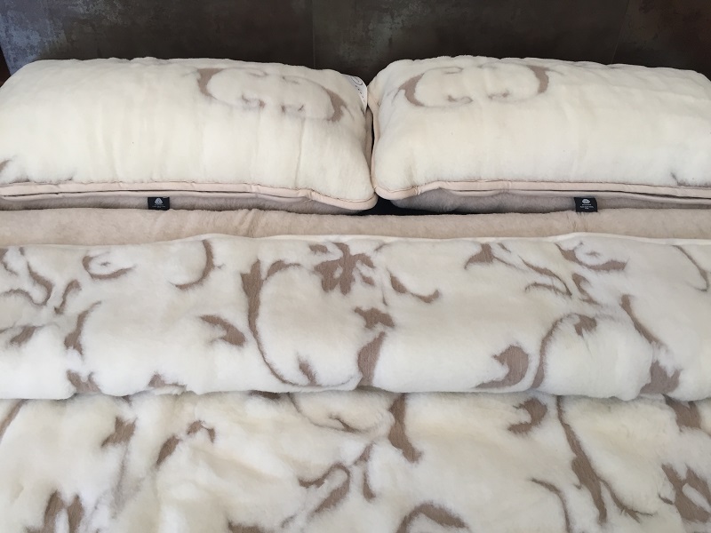 POŚCIEL Z WEŁNY KASZMIR SZLACHECKI + CAMEL JASNY 180X200 + PODKŁAD