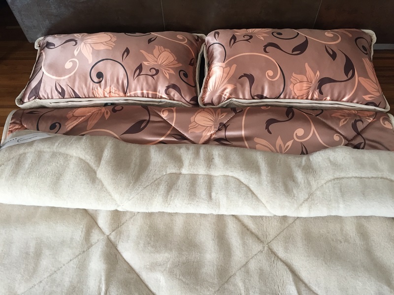 POŚCIEL Z WEŁNY WIELBŁĄDZIEJ CAMEL CAPPUCCINO KWIAT LOTOSU 160x200