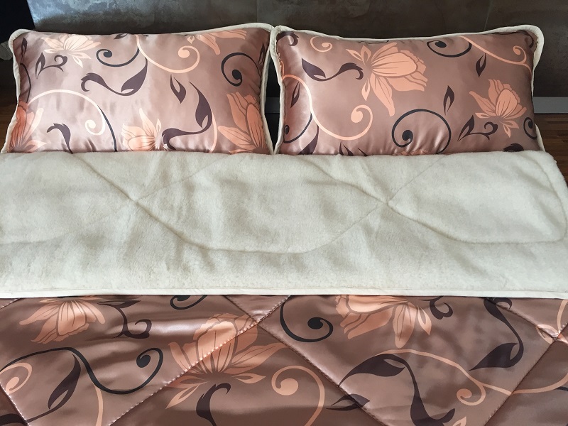 POŚCIEL Z WEŁNY WIELBŁĄDZIEJ CAMEL CAPPUCCINO KWIAT LOTOSU 160x200
