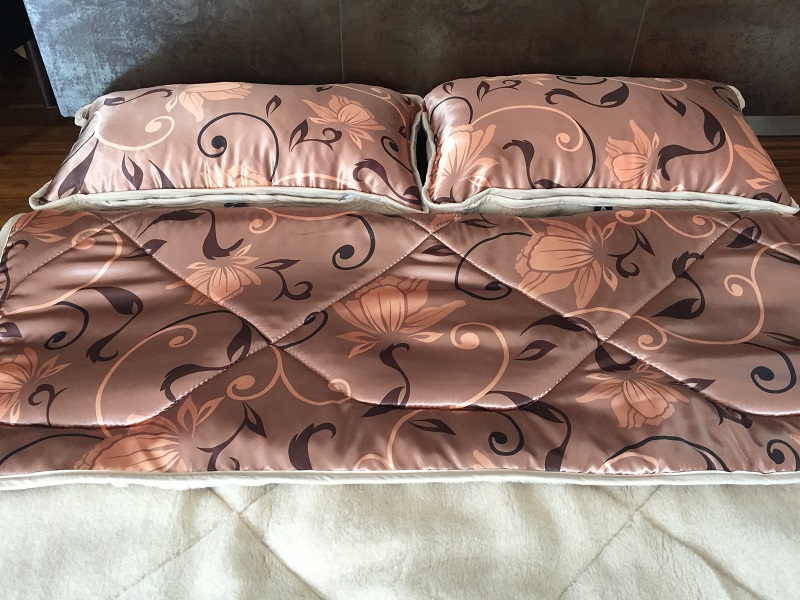 POŚCIEL Z WEŁNY WIELBŁĄDZIEJ CAMEL CAPPUCCINO KWIAT LOTOSU 160x200