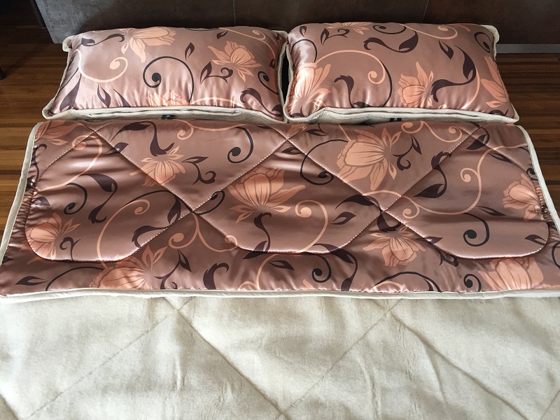 POŚCIEL Z WEŁNY WIELBŁĄDZIEJ CAMEL CAPPUCCINO KWIAT LOTOSU 160x200
