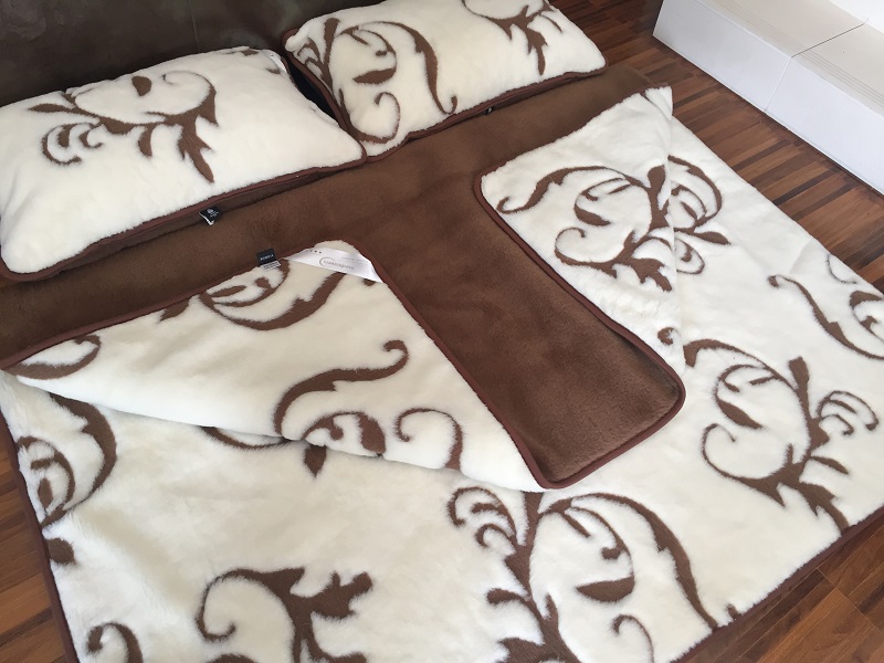 POŚCIEL Z WEŁNY KASZMIR SZLACHECKI + CAMEL CIEMNY 240X200 + MATERAC