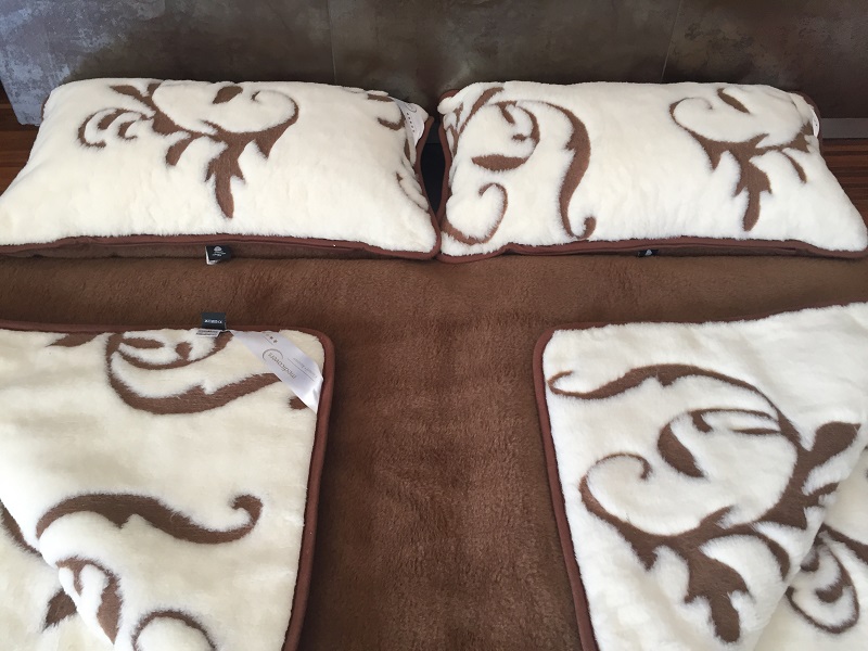 POŚCIEL Z WEŁNY KASZMIR SZLACHECKI + CAMEL CIEMNY 240X200 + MATERAC