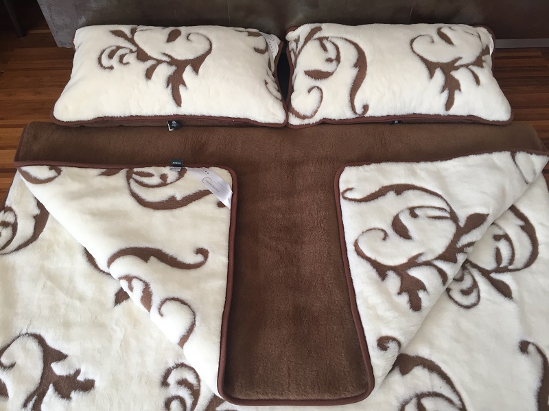 POŚCIEL Z WEŁNY KASZMIR SZLACHECKI + CAMEL CIEMNY 240X200 + MATERAC