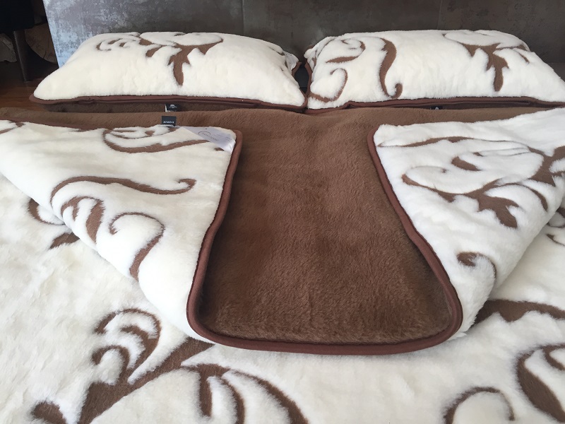 POŚCIEL Z WEŁNY KASZMIR SZLACHECKI + CAMEL CIEMNY 240X200 + MATERAC