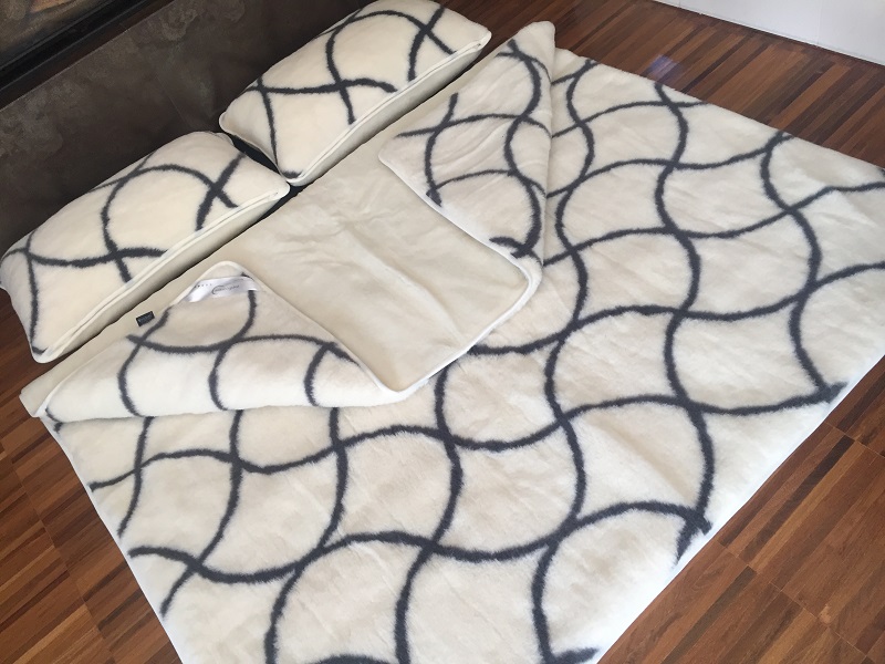 POŚCIEL Z WEŁNY KASZMIR ORIENT + KASZMIR GŁADKI 160X200 + MATERAC