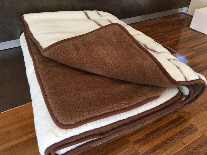 KOŁDRA Z WEŁNY CAMEL CIEMNY + MERYNOS TUMBLER GREKA 160x200