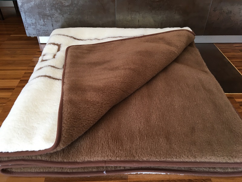 KOŁDRA Z WEŁNY CAMEL CIEMNY + MERYNOS TUMBLER GREKA 160x200