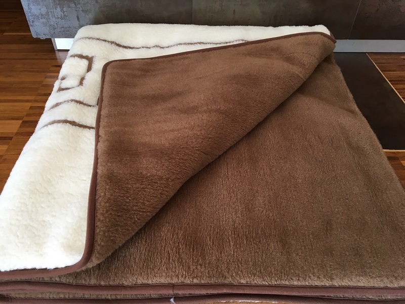 KOŁDRA Z WEŁNY CAMEL CIEMNY + MERYNOS TUMBLER GREKA 160x200