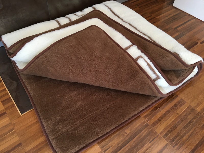 KOŁDRA Z WEŁNY CAMEL CIEMNY + MERYNOS TUMBLER GREKA 160x200