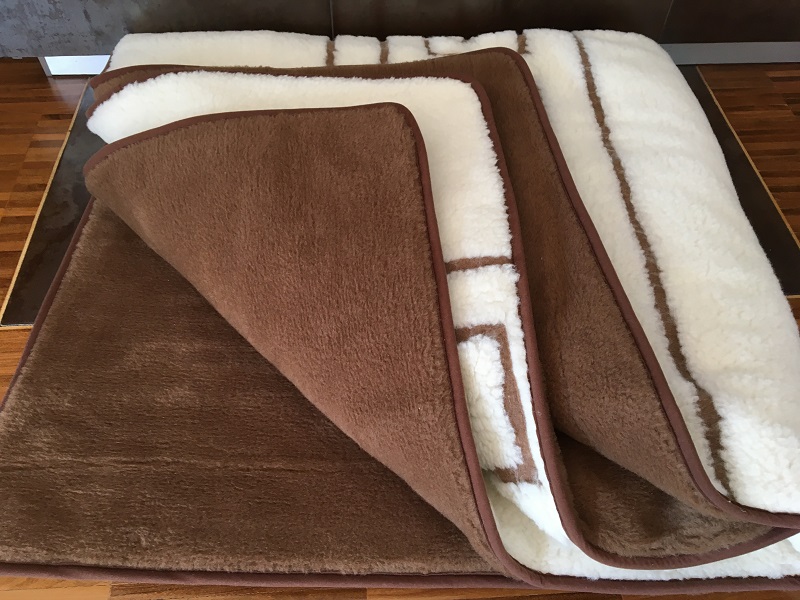 KOŁDRA Z WEŁNY CAMEL CIEMNY + MERYNOS TUMBLER GREKA 160x200