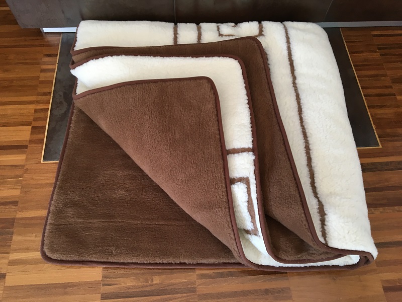 KOŁDRA Z WEŁNY CAMEL CIEMNY + MERYNOS TUMBLER GREKA 160x200