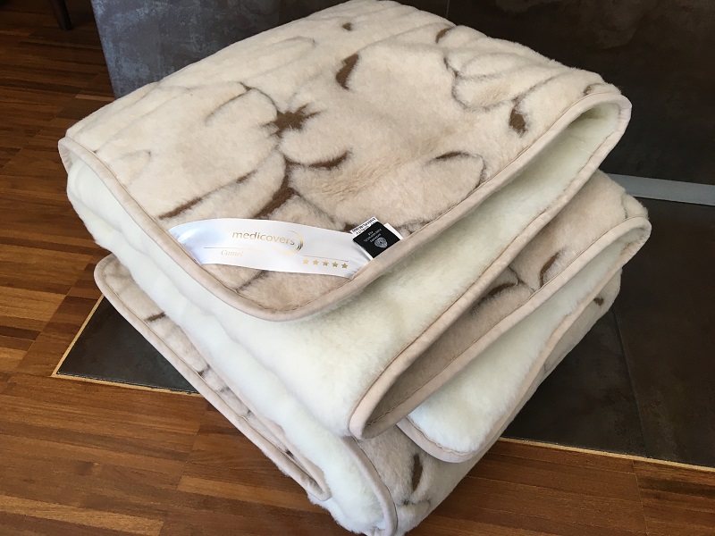 KOŁDRA Z WEŁNY CAMEL RAMPICANTI + KASZMIR CARO 180x200